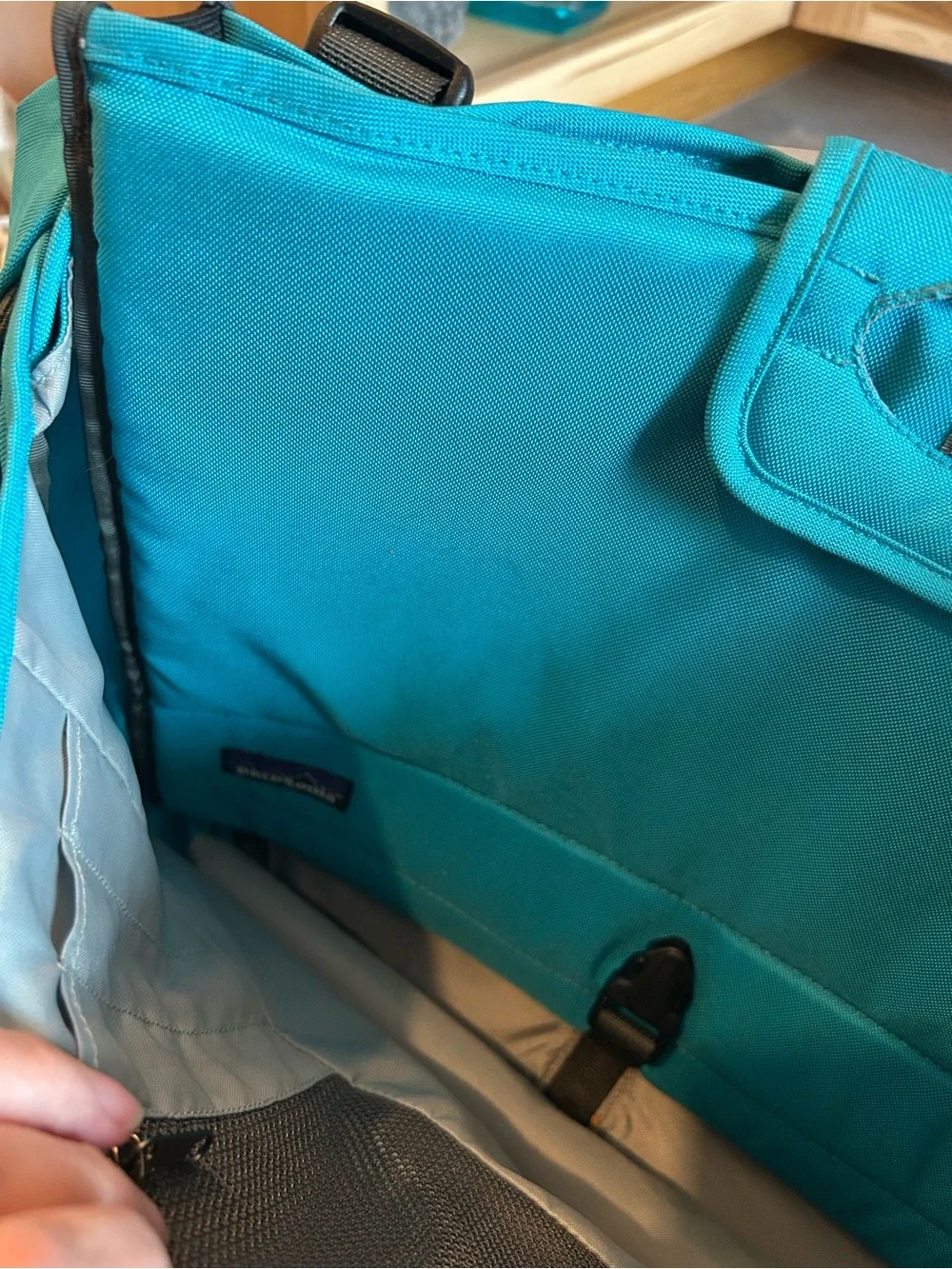 Patagonia messenger bag
